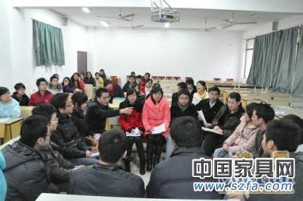 香港家具企業走進中南林大 舉行大規模招聘會 香港家具企業走進中南林大 舉行大規模招聘會