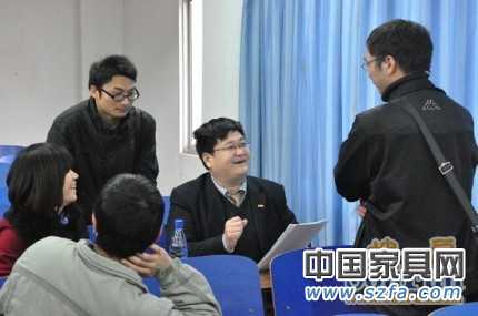 香港家具企業走進中南林大 舉行大規模招聘會 香港家具企業走進中南林大 舉行大規模招聘會